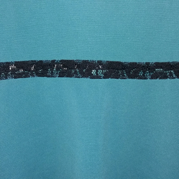 Dress - Picture 3 of 6